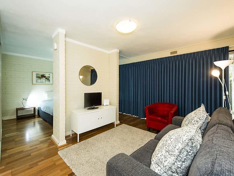 Apartment Rosalie 13 *