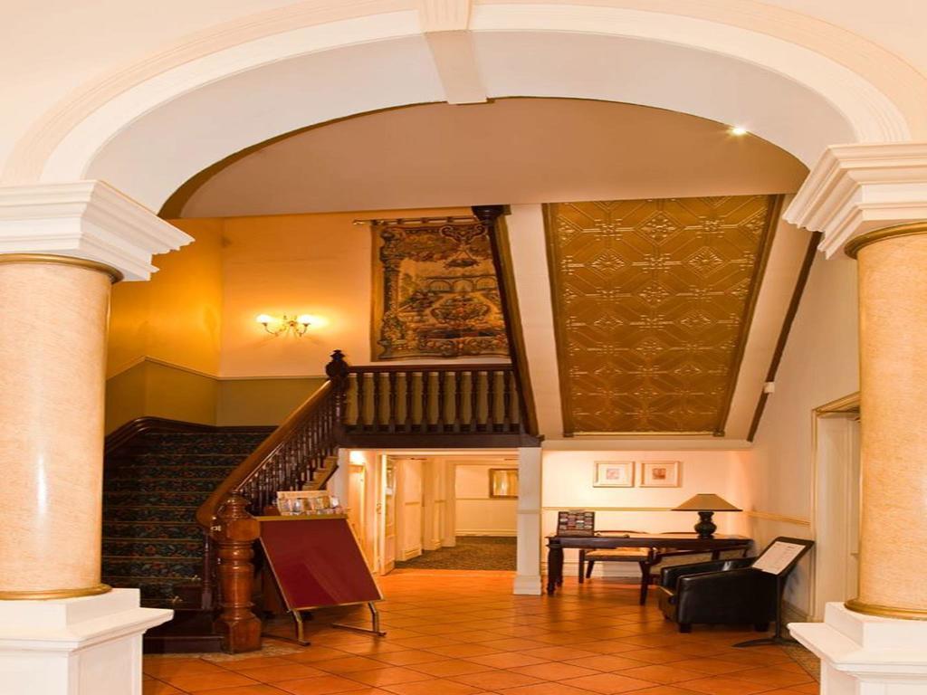 The Melbourne Hotel