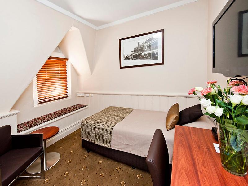 Hotel The Royal 2*