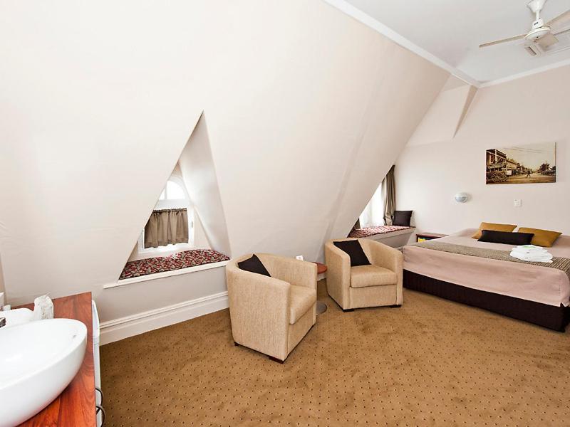Hotel The Royal 2*