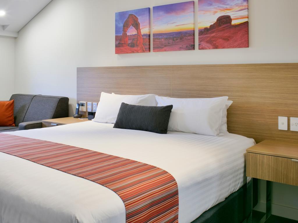 Aparthotel Country Comfort 4*