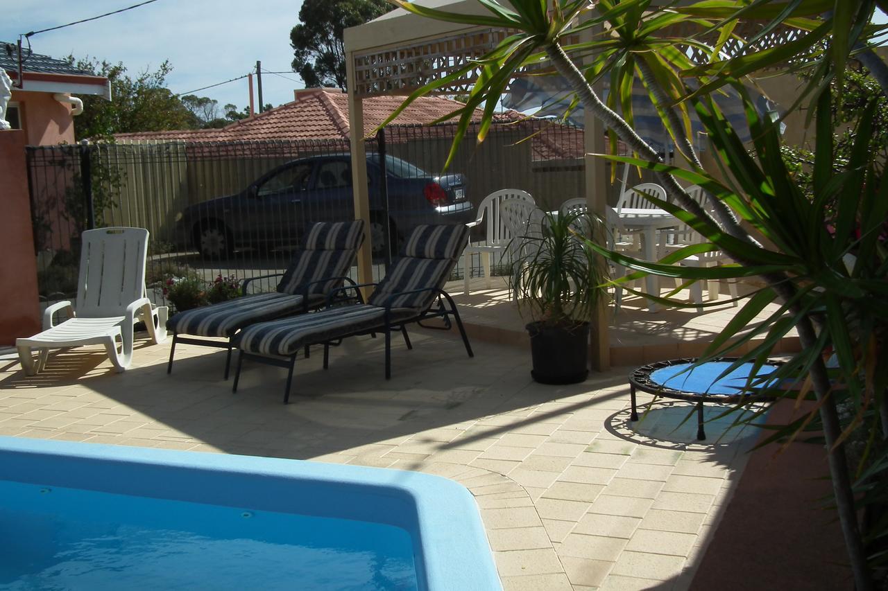 The Spanish Guesthouse, Private Bed & Breakfast 3*