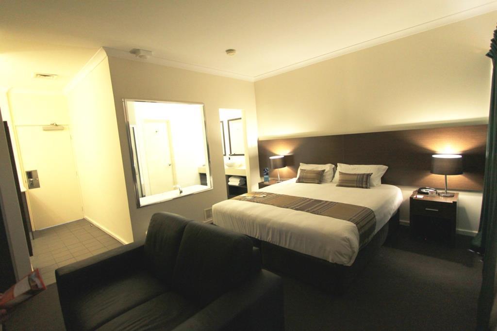 Country Comfort 4* Perth