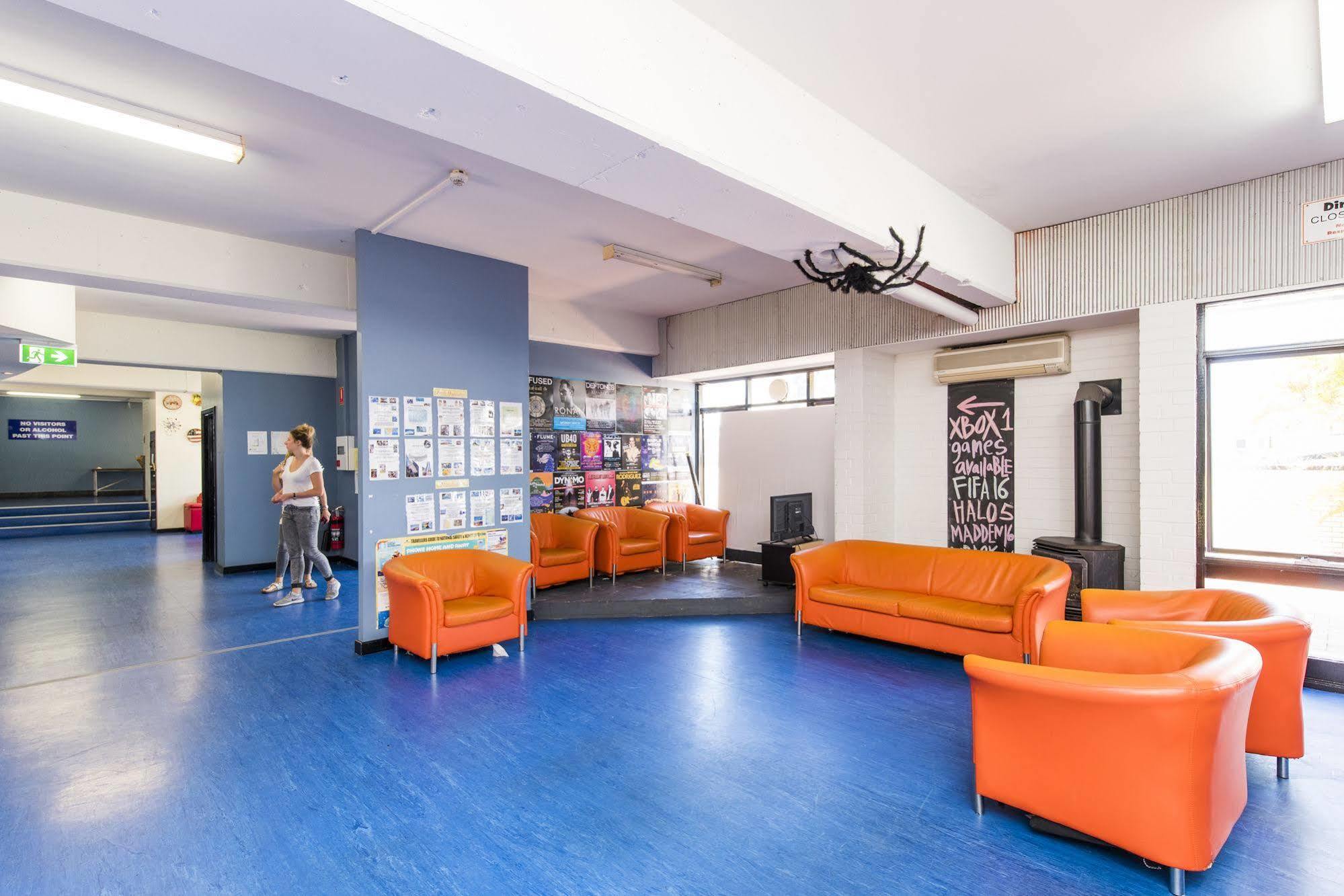 Billabong Backpackers Hostel *