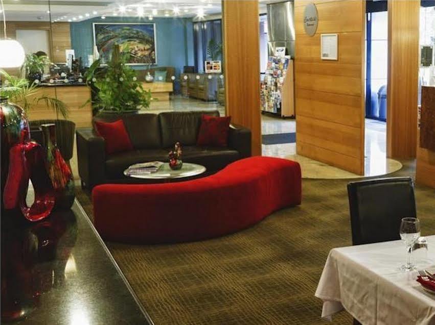 Aparthotel Nesuto Mounts Bay 4*
