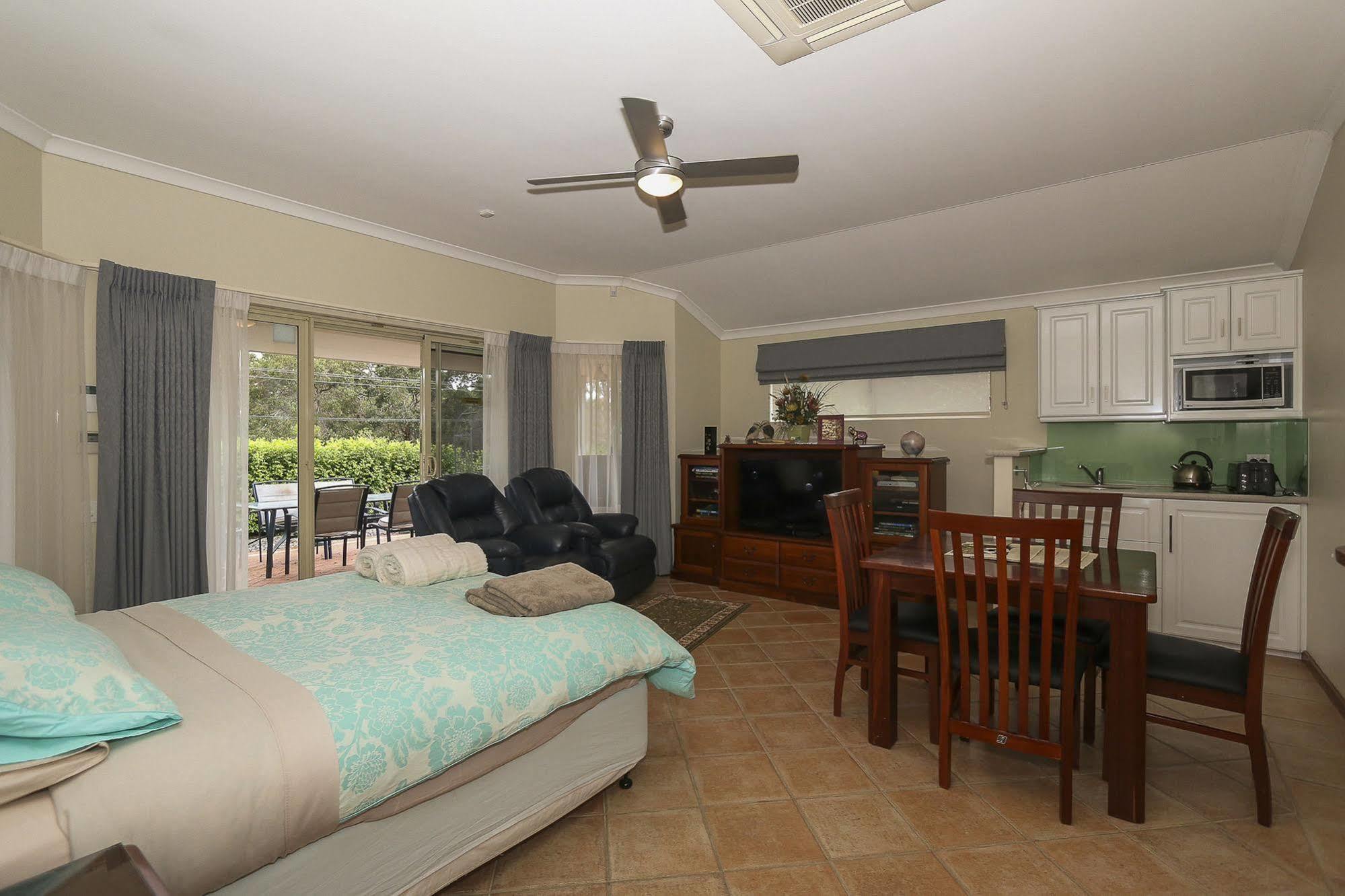 Bed & Breakfast The Good Life Perth