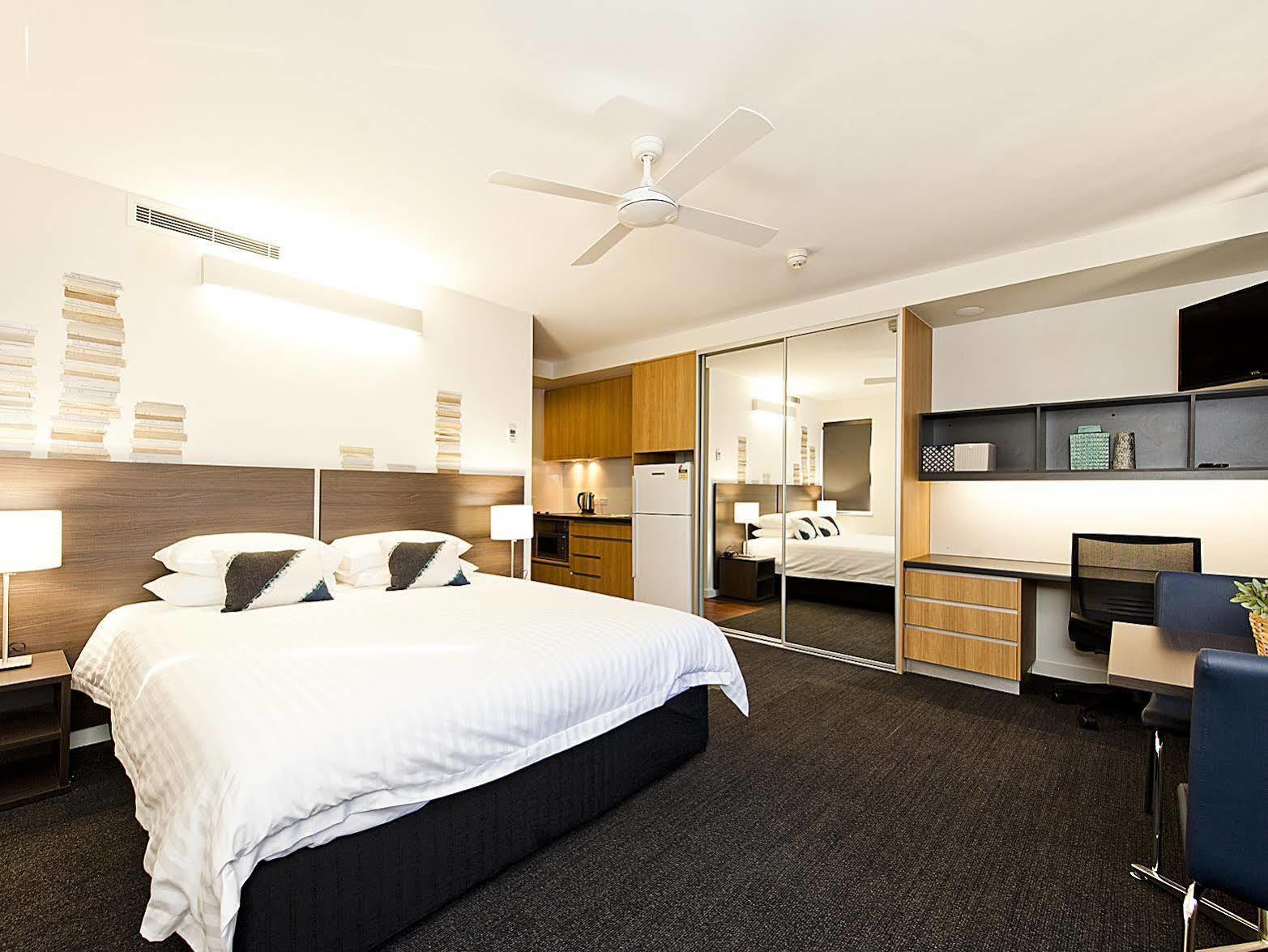 St Catherine'S On Park Aparthotel Perth