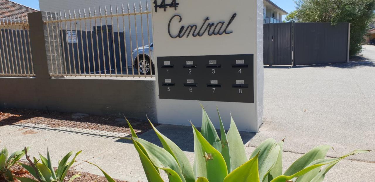 Apartment Mt.lawley Superb 2 Bedroom Location Comfort, Style 1