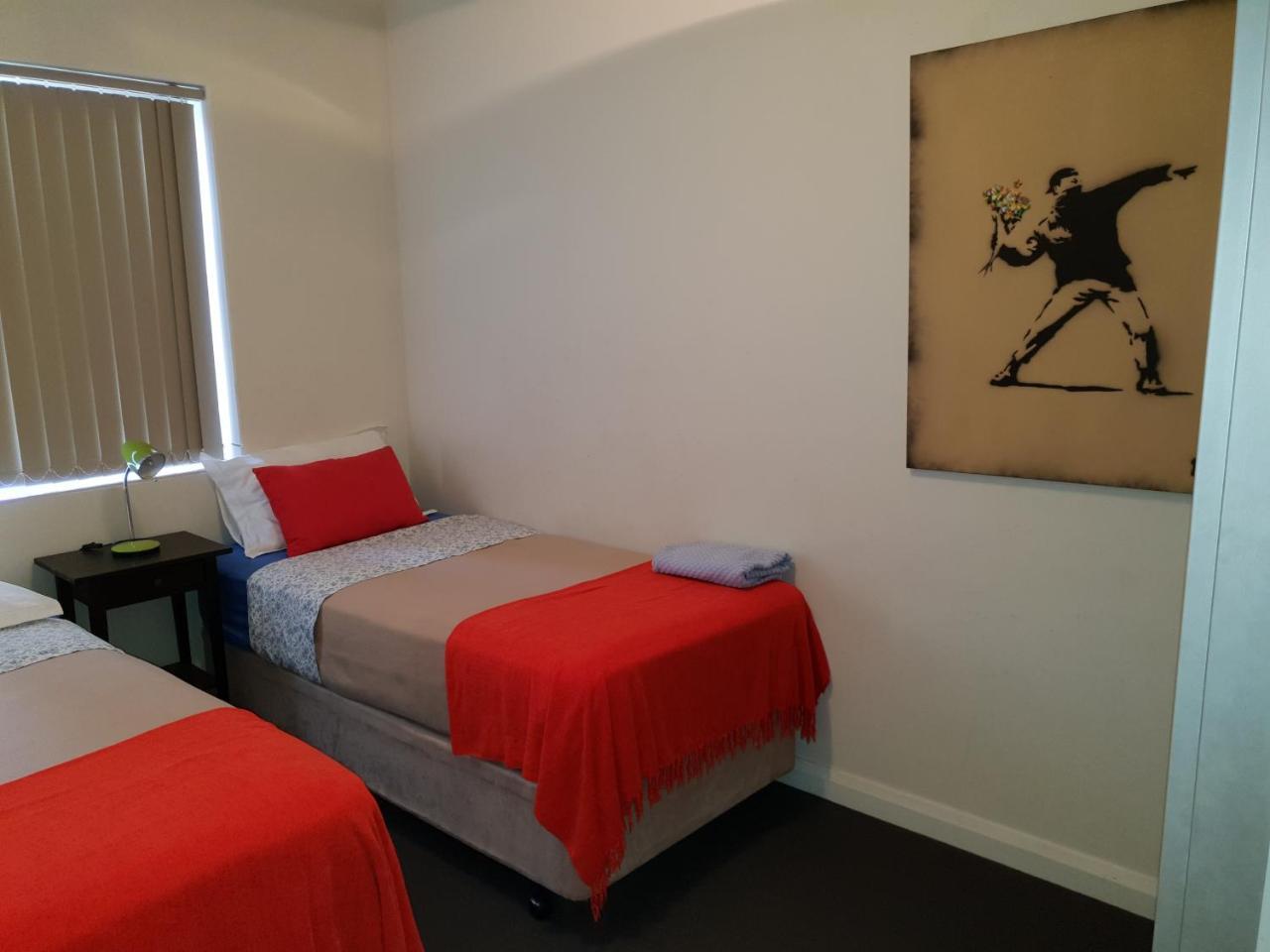 Mt.lawley Superb 2 Bedroom Location Comfort, Style 1 Apartment