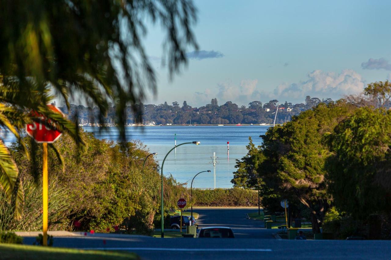 Como Executive Perth