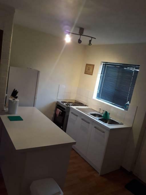 Dianella - Affordable & Comfortable Close To The City & Shops Perth