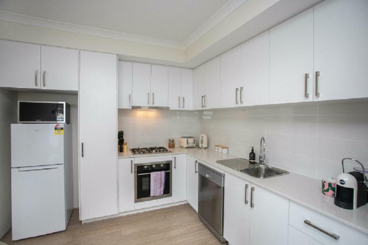 Tranquil Tree Views 2 Bedroom 2 Bathroom * Perth