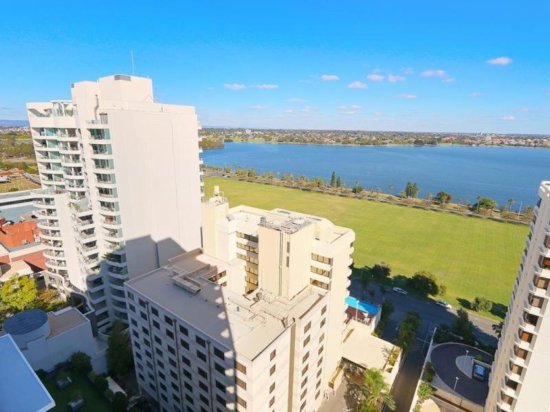 Saffron River View * Perth