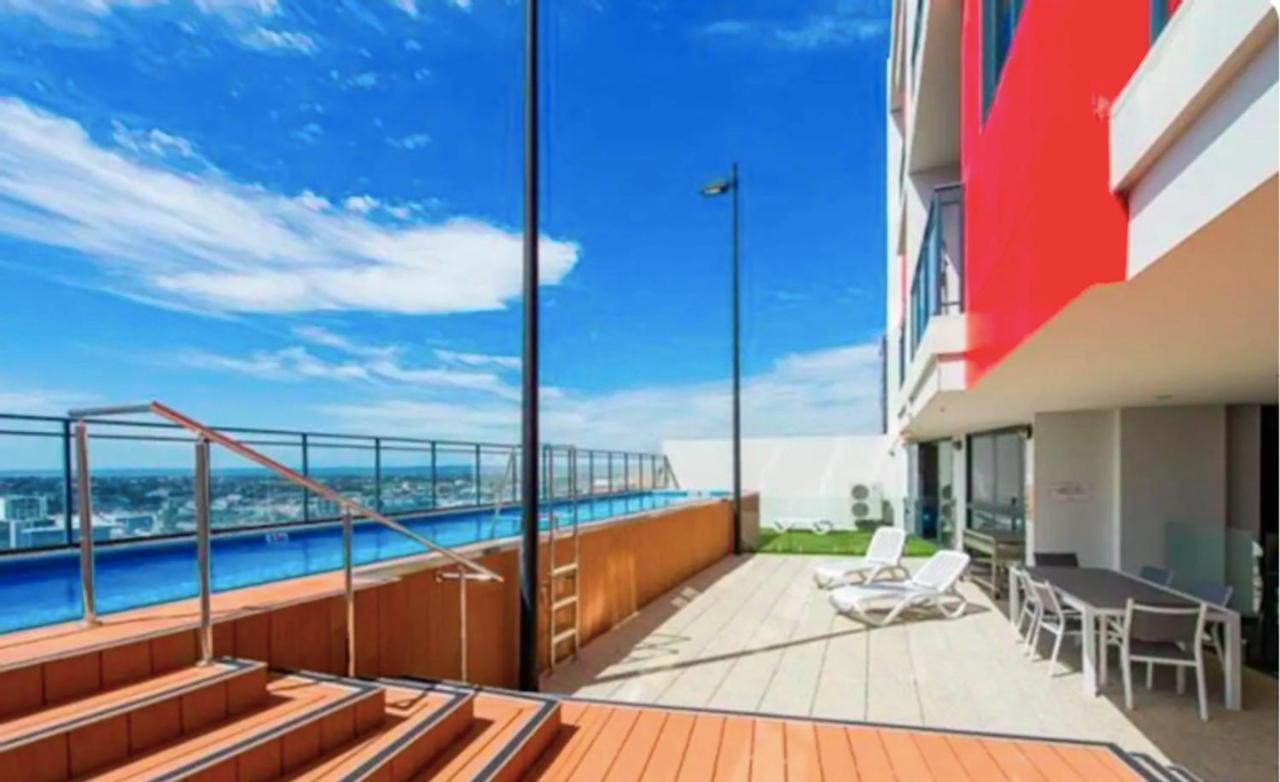 Location Location Views Netflix Wifi Wine Apartment Perth