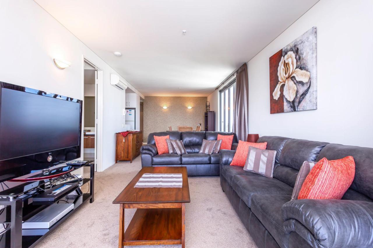Saffron River View Apartment