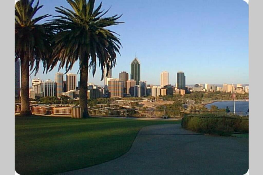 Apartment B3 Crawley 1 Brm & Sleepout Near Uwa Perth