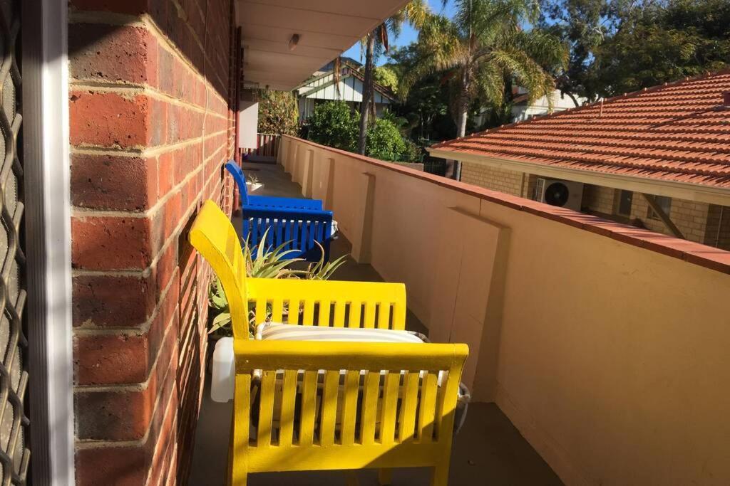 Apartment B3 Crawley 1 Brm & Sleepout Near Uwa Perth