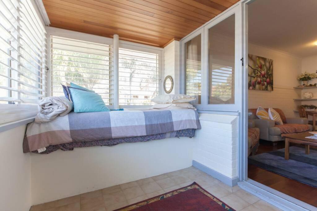 B7 Crawley 1 Brm & Sleepout Near Uwa Apartment Perth