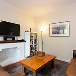 Cosy Cottage -3 Bedrooms Victoria Park