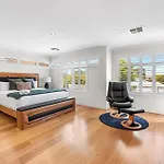 10 Majestic Maylands 4Brwalk To River!