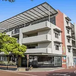 Central Perth City Penthouse Apt In Northbridge