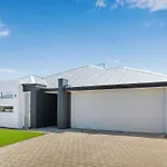 Spacious 4 Bedroom House In Southern River