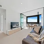 Brand New Luxurious 1 Bedroom Perth Cbd