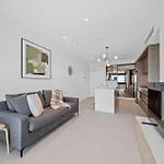 Brand New Luxurious 1 Bedroom Perth Cbd