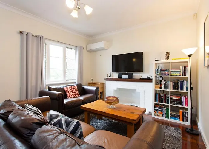 Cosy Cottage -3 Bedrooms Victoria Park