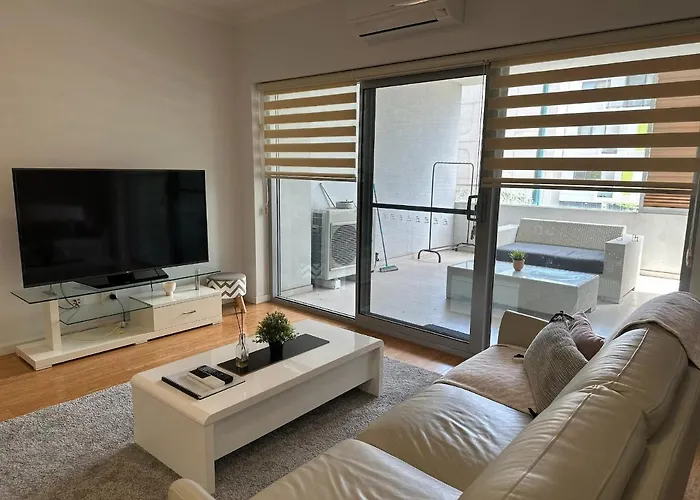 2 On Trend Condo Near Crown 1Br