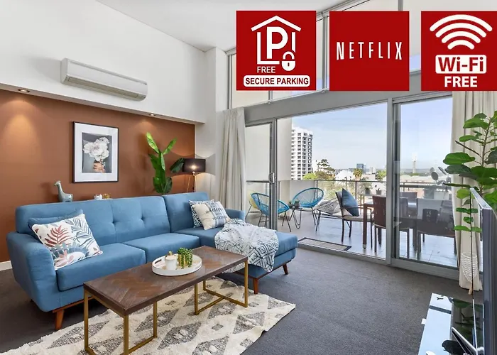 Bright 3Bdrm City Skyline Views Large Balcony