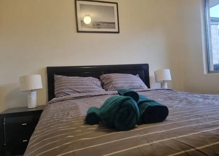 Tranquil Treasure Homestay - Queens Room
