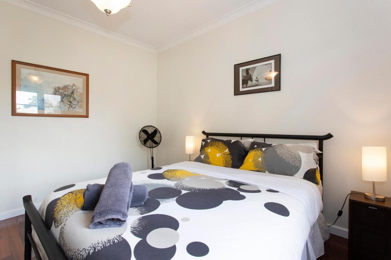 Cosy -3 Bedrooms Victoria Park *