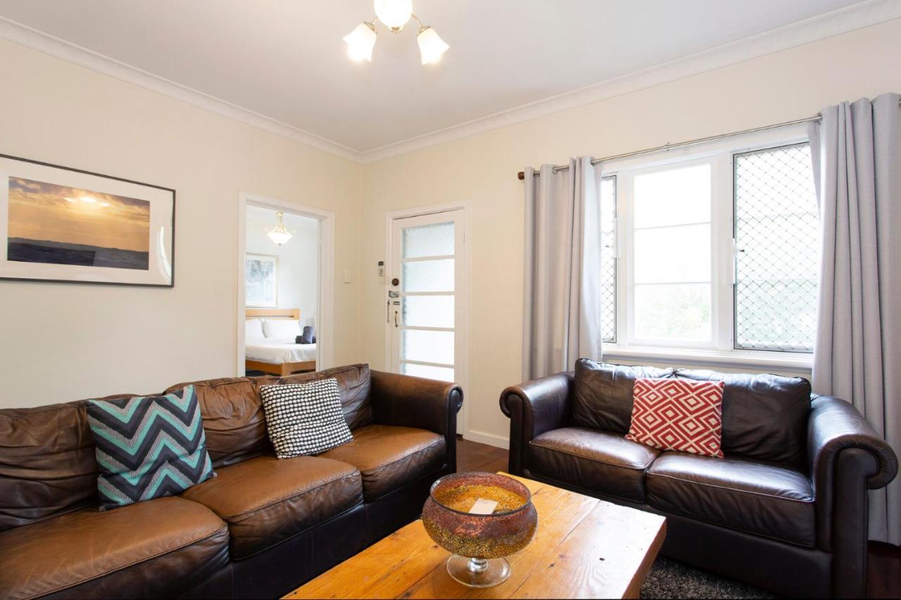 Cosy -3 Bedrooms Victoria Park Holiday home Perth