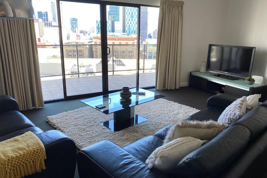 City Views So Central Netflix Wine Parking Wifi Apartment Perth
