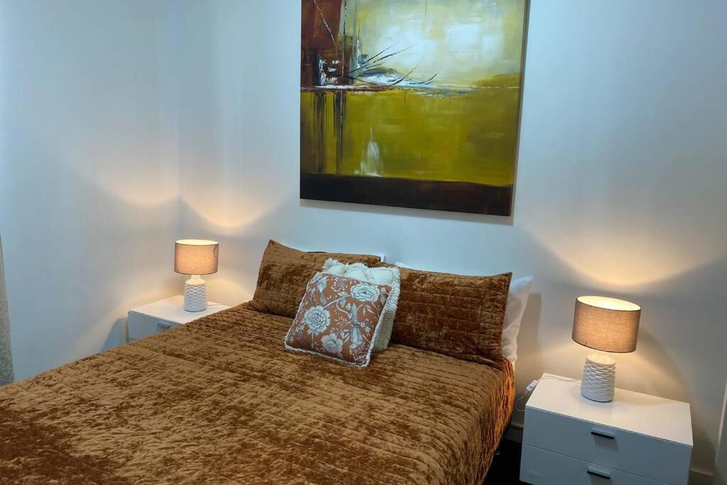 City Views So Central Netflix Wine Parking Wifi Apartment *