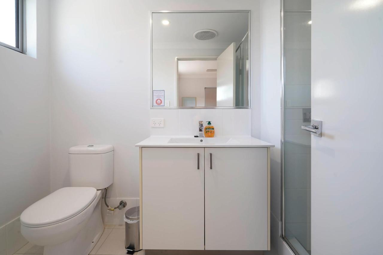 Apartment 1 Fabulous Fisher 2br 2ba Cloverdale *