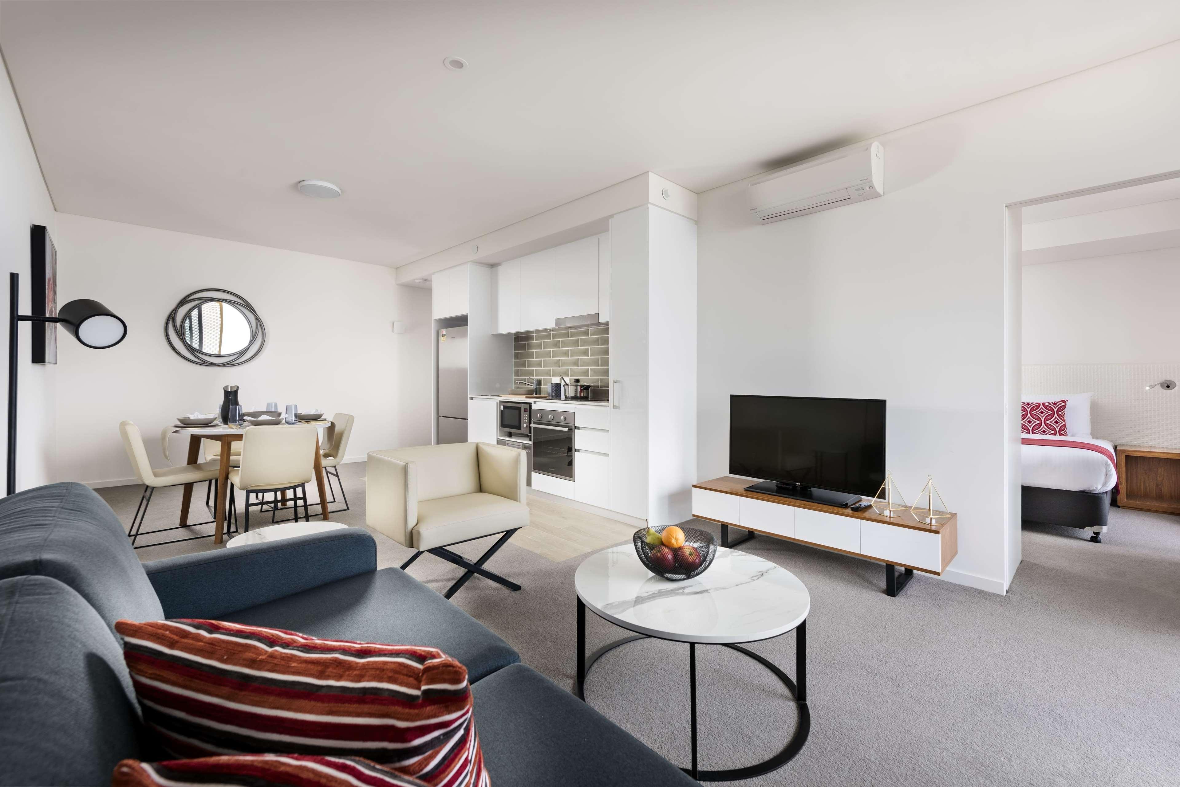 Ramada By Wyndham Vetroblu Scarborough Hotel 4*