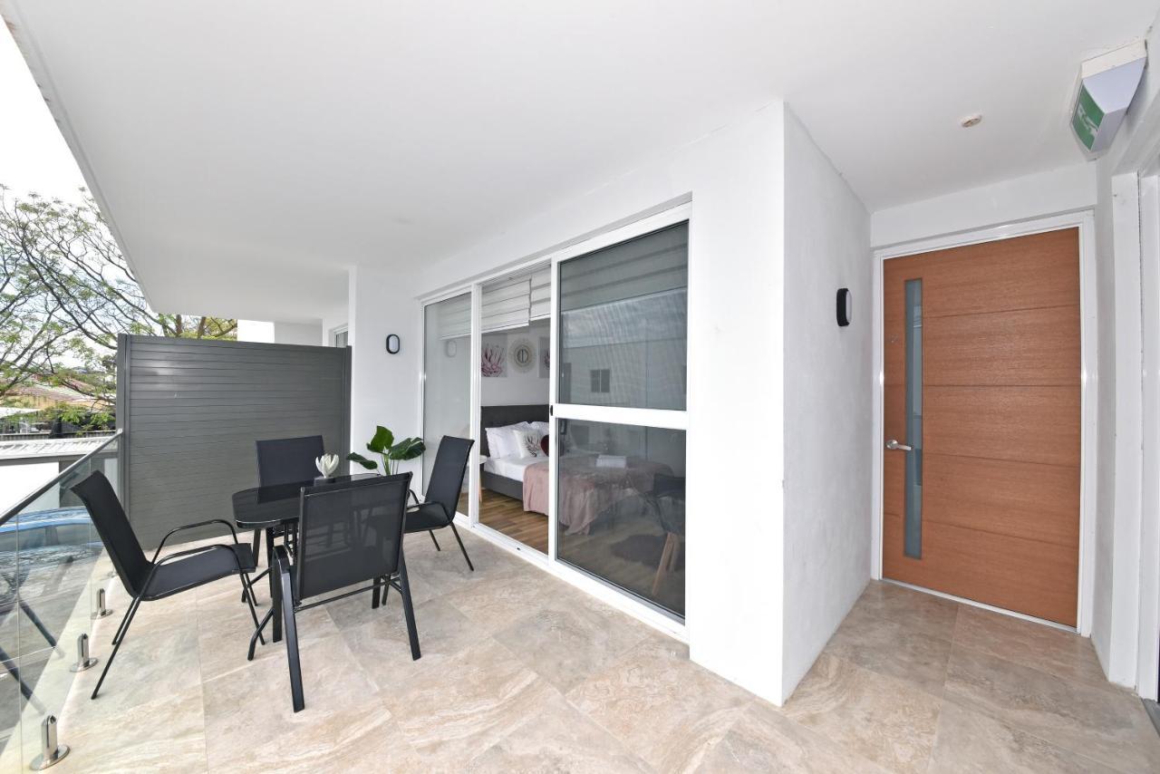 2x2 Modern Near Airport And Apartment Perth