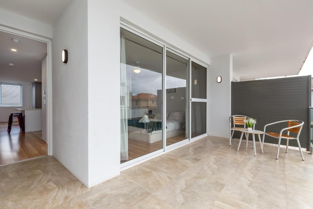 Apartment 2x2 Modern Near Airport And *