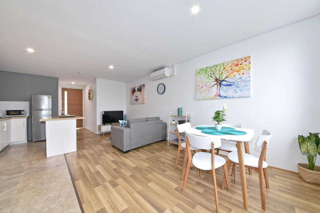 Apartment 2x2 Modern Near Airport And *