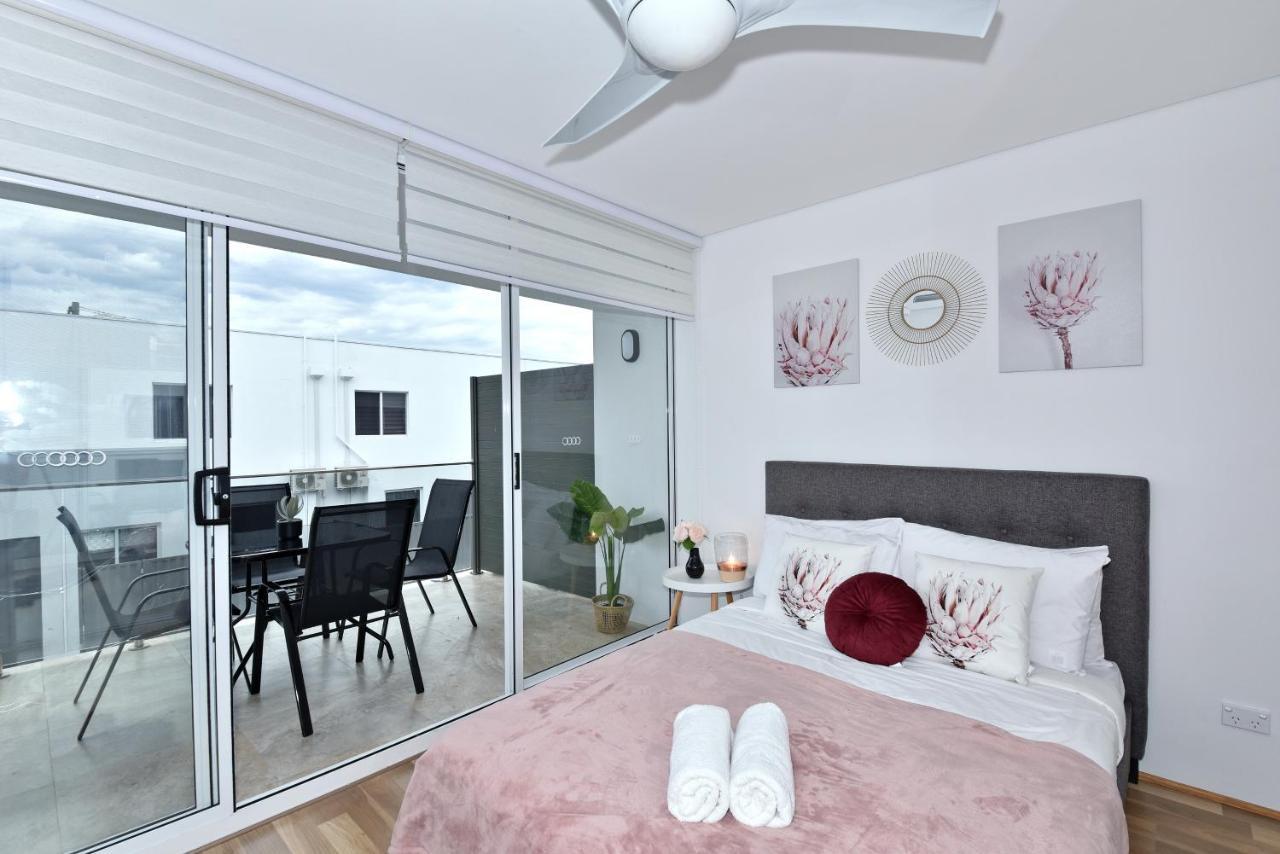 Apartment 2x2 Modern Near Airport And *