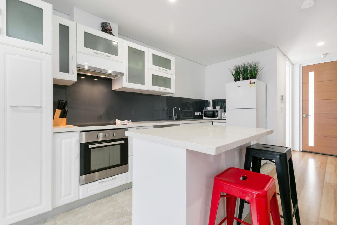 Apartment 2x2 Modern Near Airport And