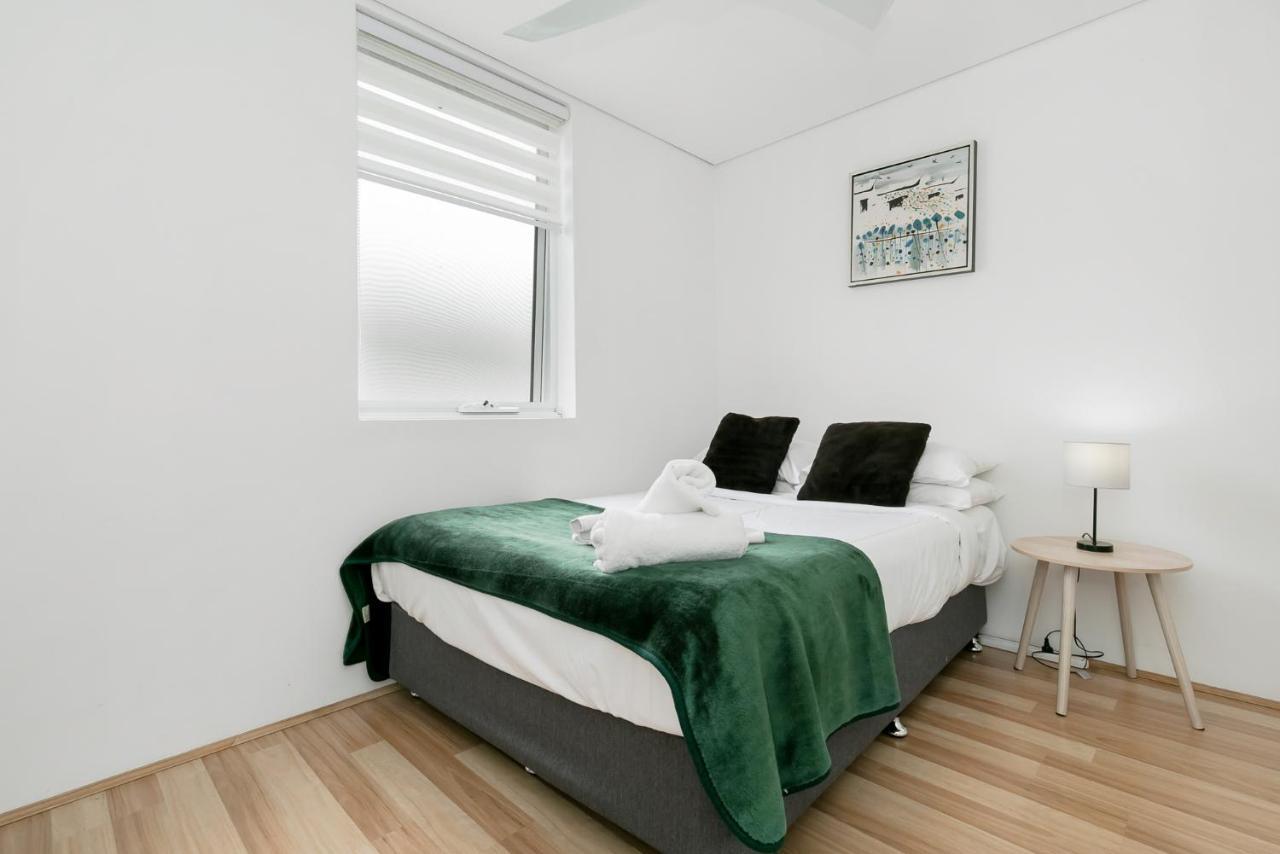 Apartment 2x2 Modern Near Airport And
