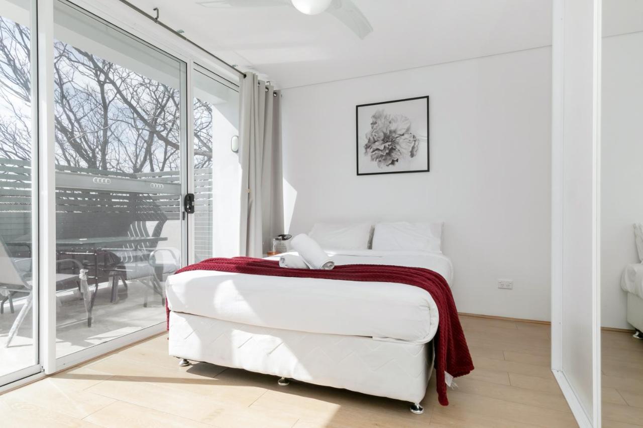 Apartment 2x2 Modern Near Airport And Perth