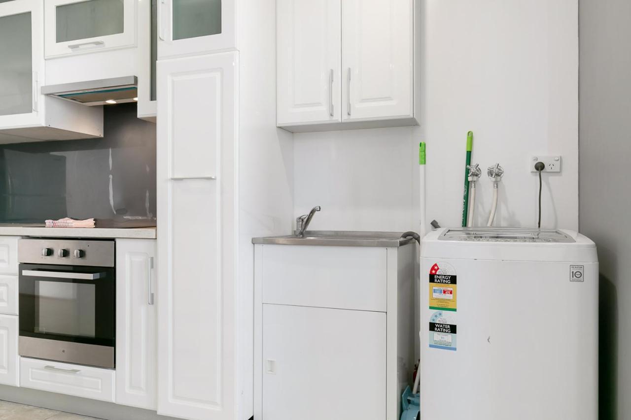 2x2 Modern Near Airport And Apartment