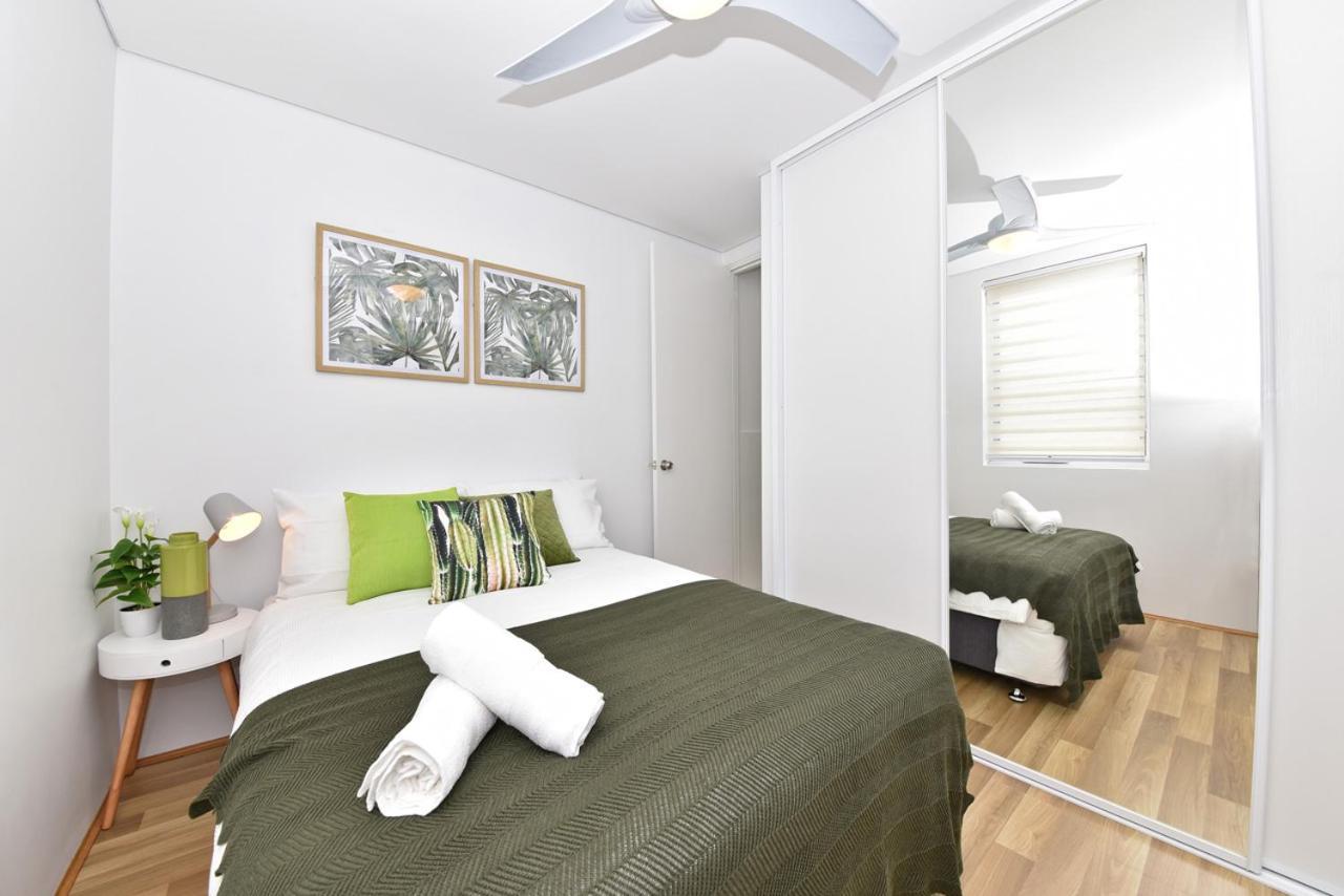 Apartment 2x2 Modern Near Airport And *