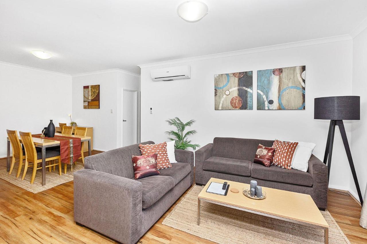 Apartment 207 Executive Escape 2brprkg Northbridg