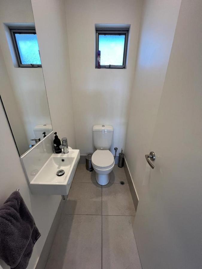 Tranquil Tree Views 2 Bedroom 2 Bathroom Holiday home *