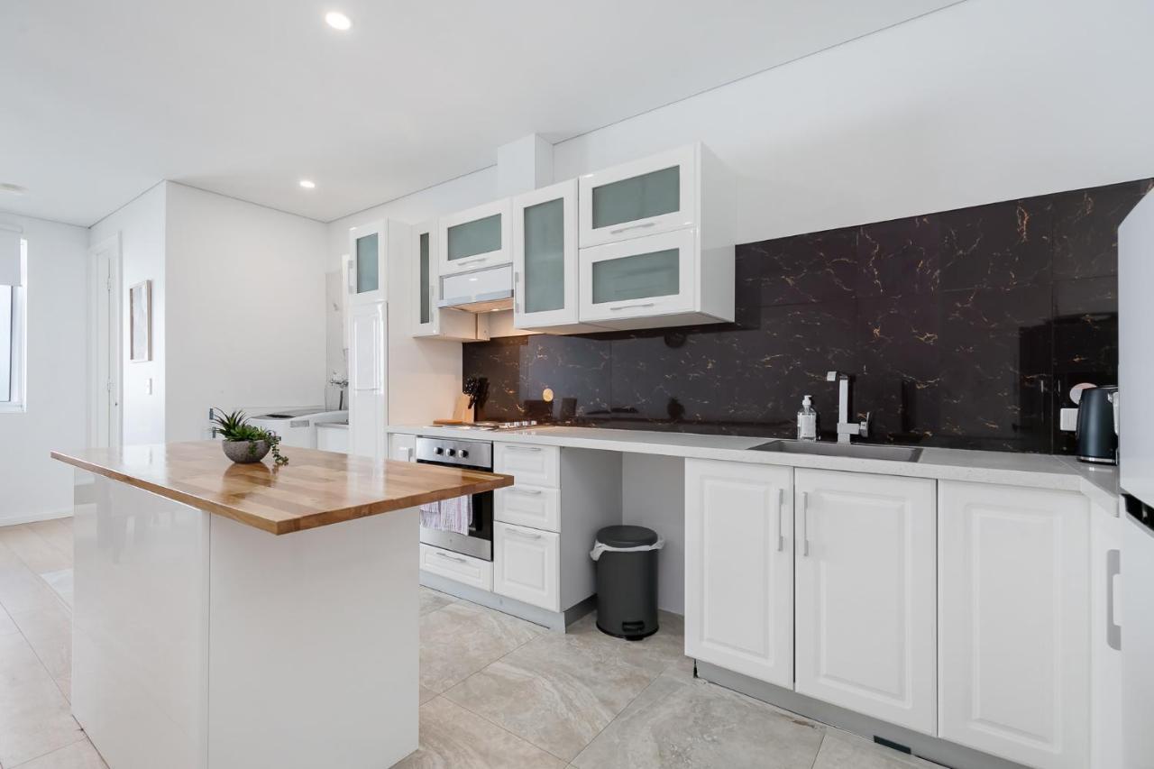 2x2 Modern Near Airport And Perth